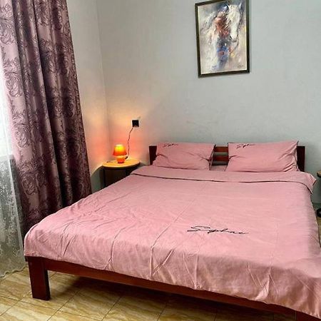 Smart Apartment На Соборной 23 Kremenčuk Exteriér fotografie