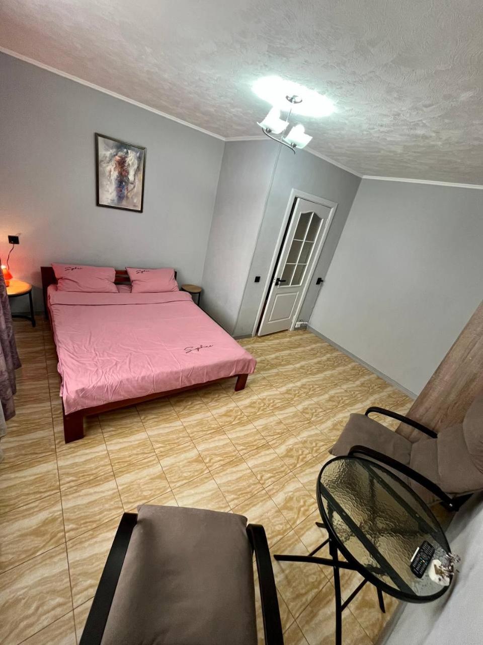Smart Apartment На Соборной 23 Kremenčuk Exteriér fotografie